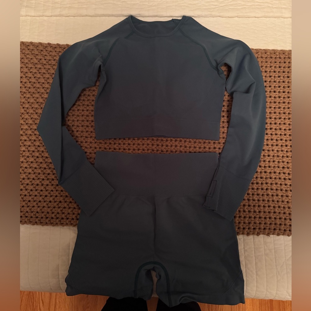 Amazon Army Green Workout Set